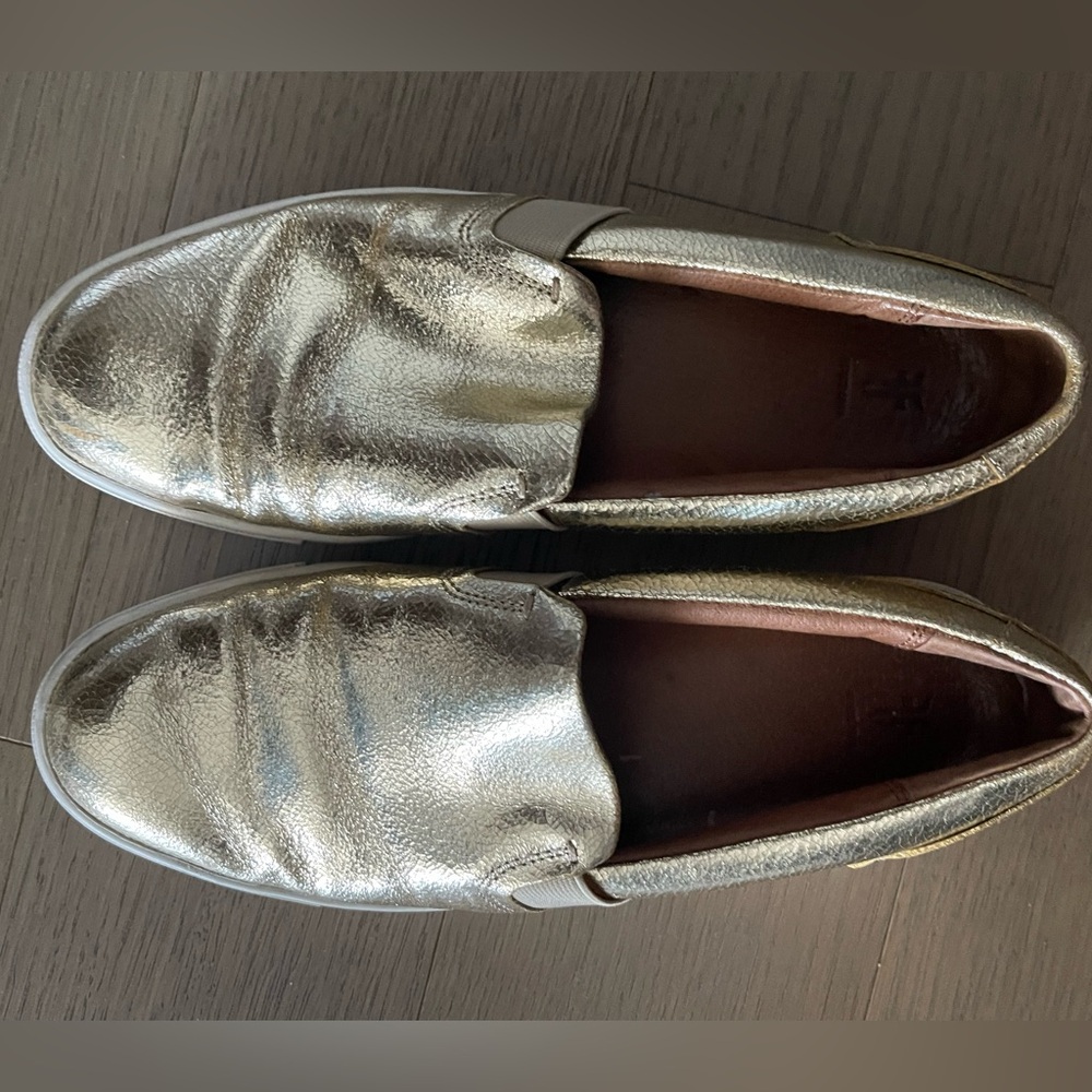 Frye Ivy Gold Slip sneaker